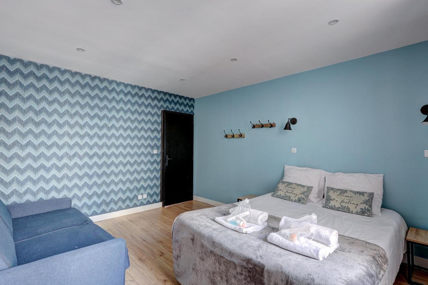 127 Moshe - Superbe A Paris. Appartement *